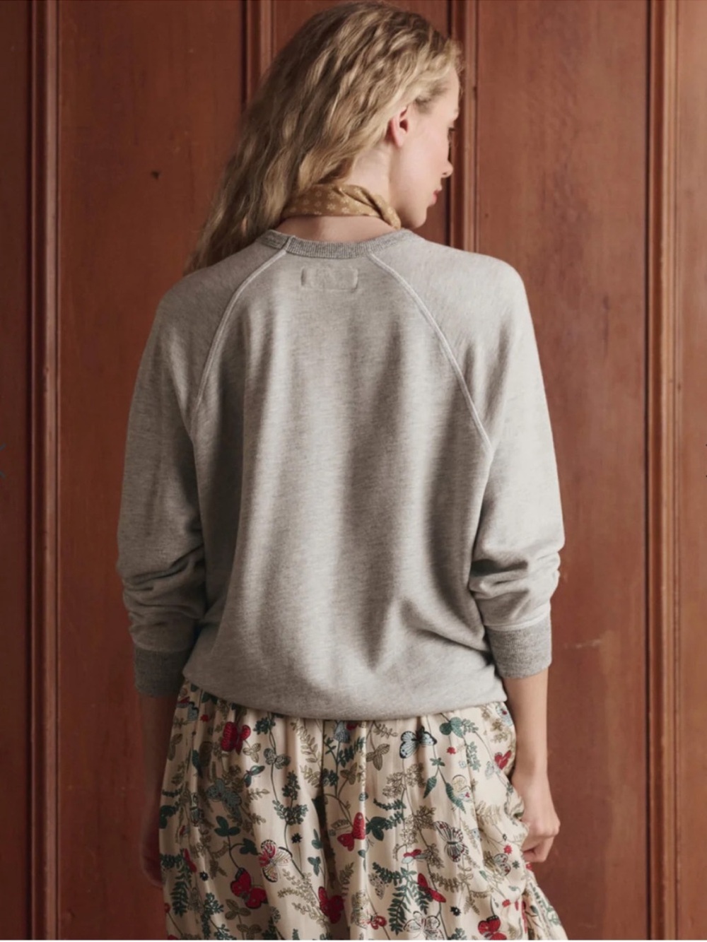 NWT The Great. College Sweatshirt with Rider Graphic Soft Heather Grey. Size 1. - Picture 8 of 9